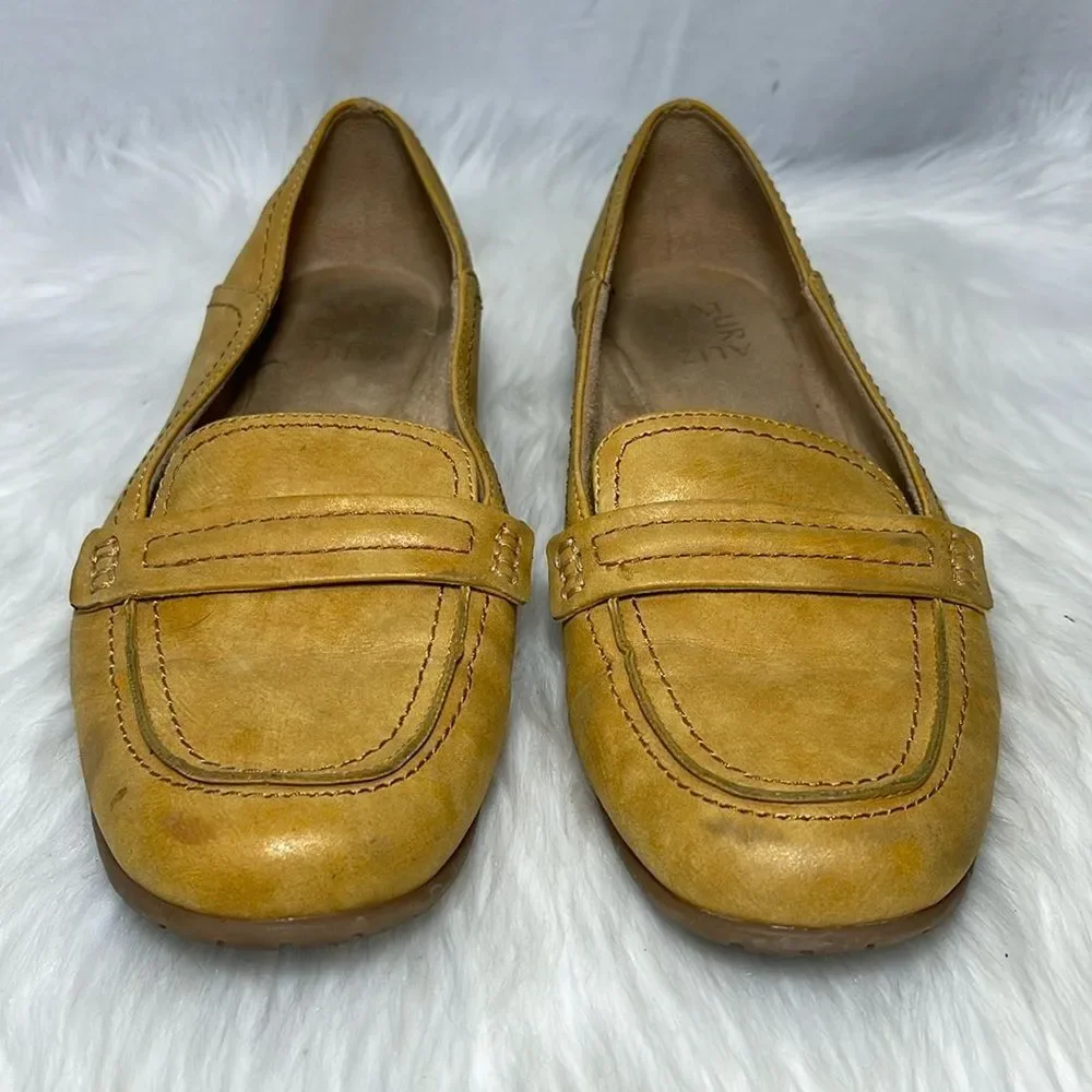 Naturalizer Dannah Mustard Yellow Faux Leather Slip On Loafers‎ Sz 8